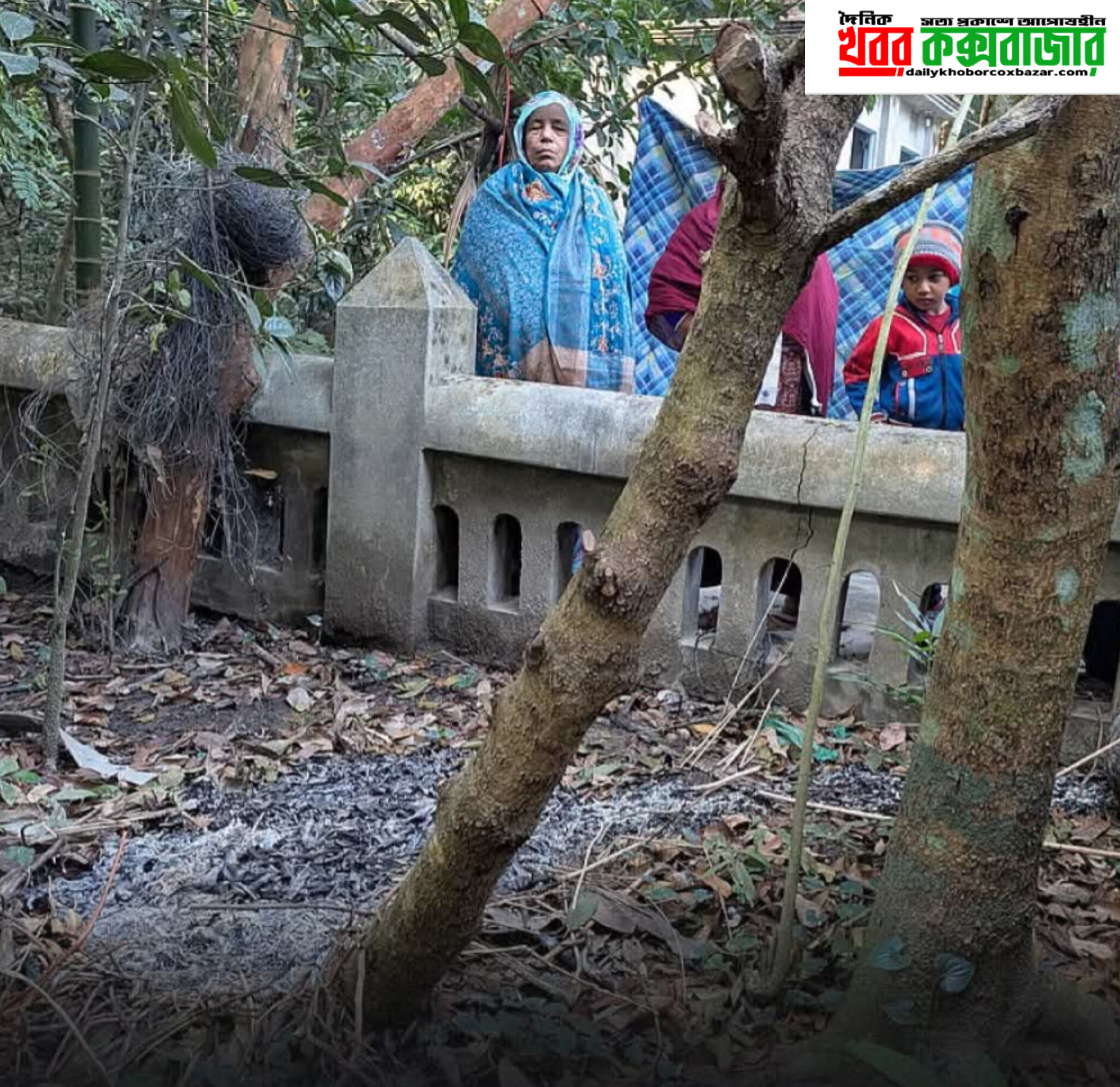 বিজয় দিবসের আগের রাতে বীর মুক্তিযোদ্ধার কবরে আগুন