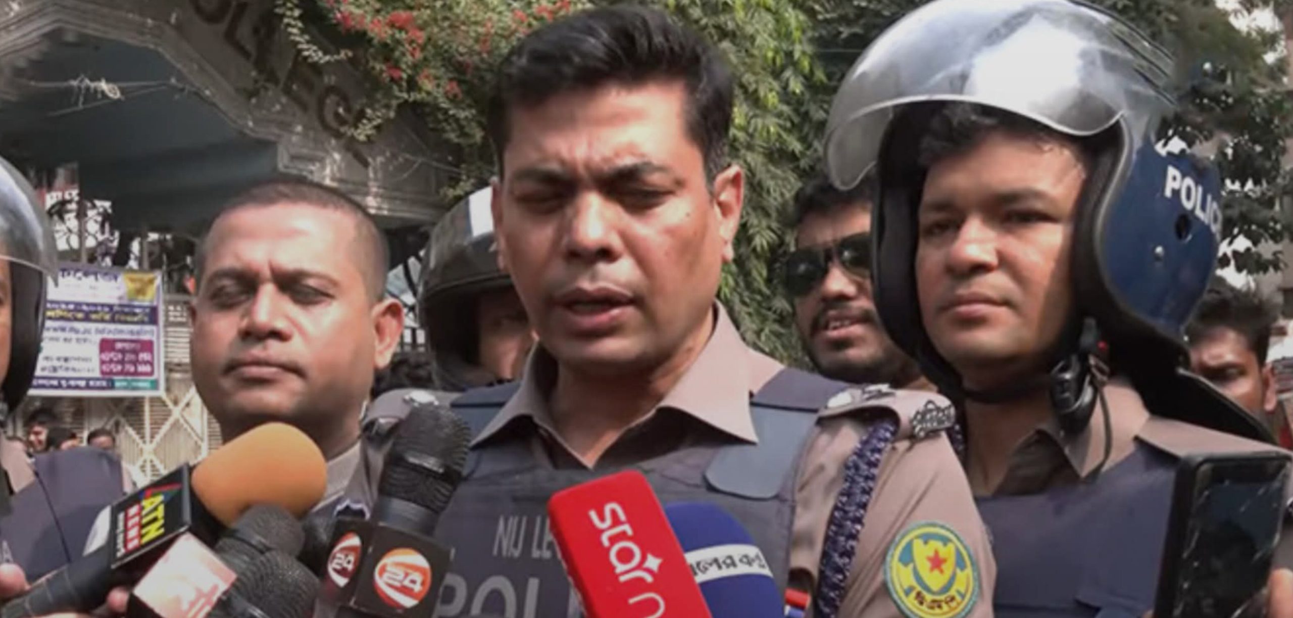 ঢাবি শিক্ষার্থী নাইমুদ্দীনের ওপর পুলিশি হামলা: ডিসি মাসুদের বিরুদ্ধে বিক্ষোভ