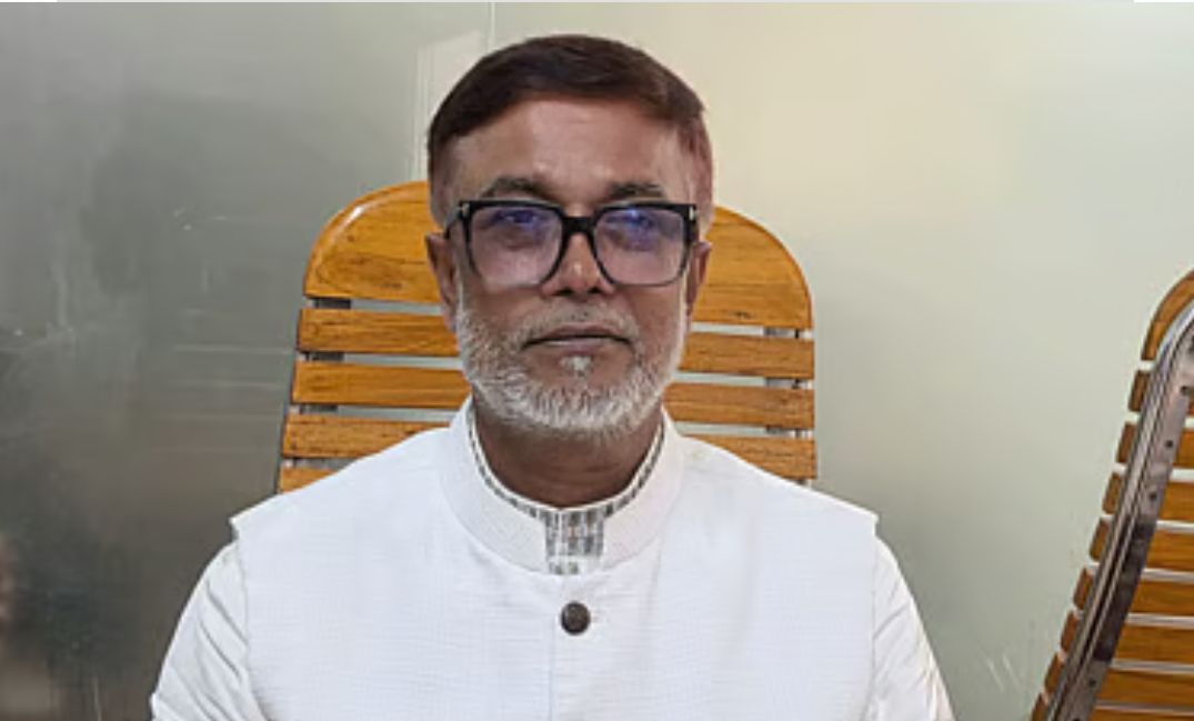 সাত খুন মামলার আইনজীবী সাখাওয়াত হোসেন খান নারায়ণগঞ্জ সিটির নতুন প্রশাসক