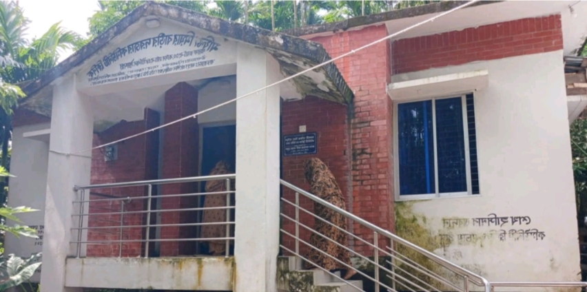 ক্যাবল চুরিতে অন্ধকারে ঈদগাঁও কমিউনিটি ক্লিনিক: ৮ লাখ টাকার সৌর প্রকল্প পুরোপুরি বন্ধ