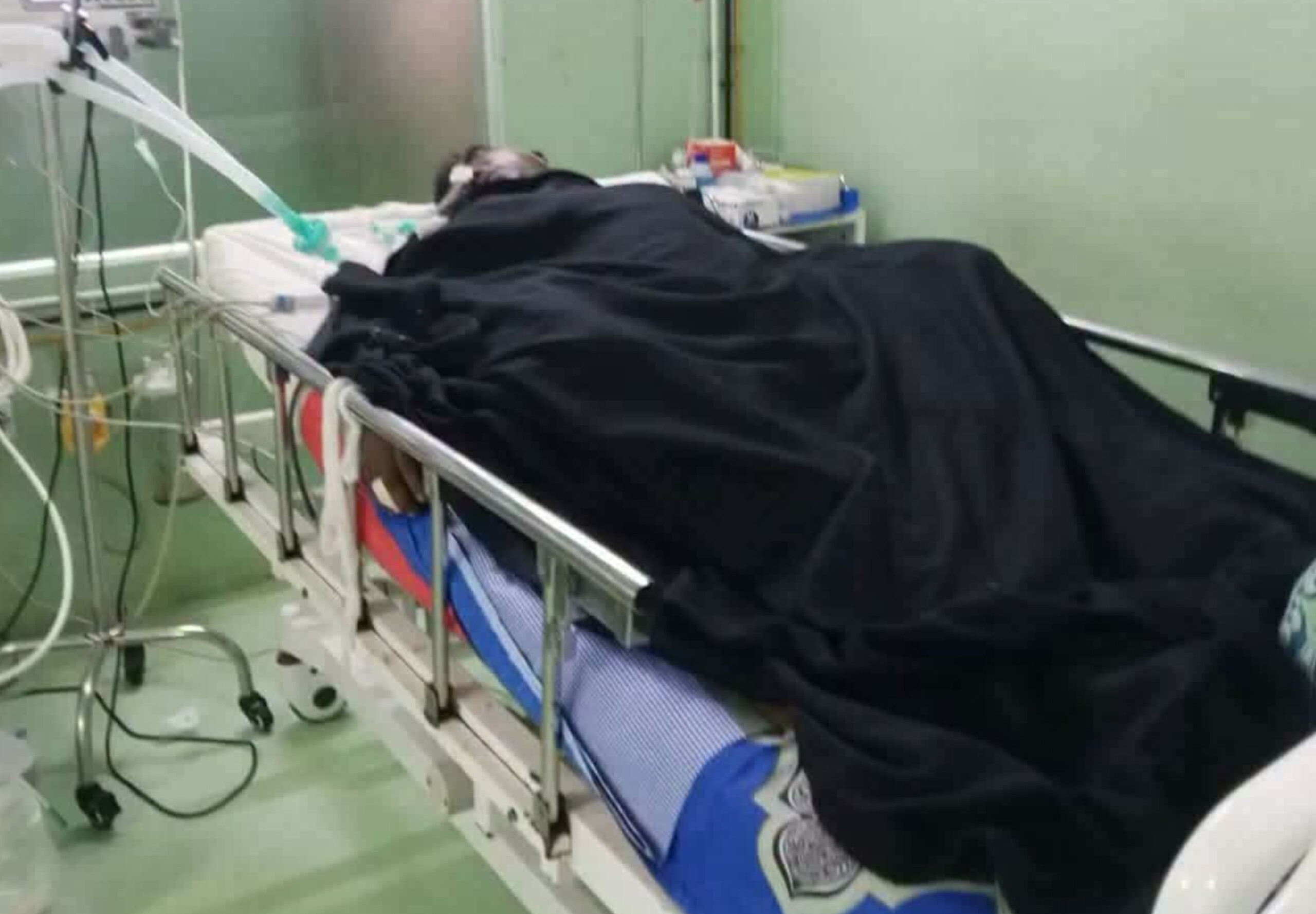 সন্তানের ছুরিকাঘাতে রক্তাক্ত বাবা, অবশেষে হাসপাতালেই শেষ নিঃশ্বাস